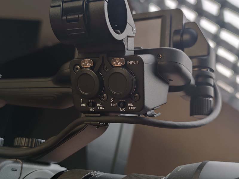 Sony FX6 سونی دوربین فیلمبرداری سینمایی حرفه ای نقد و بررسی رضاصاد فنتوم پاور میکروفون